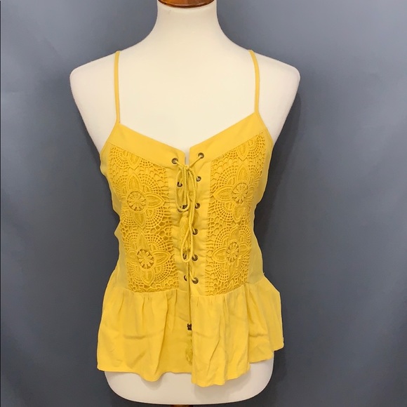 Taylor & Sage Tops - Adorable tank